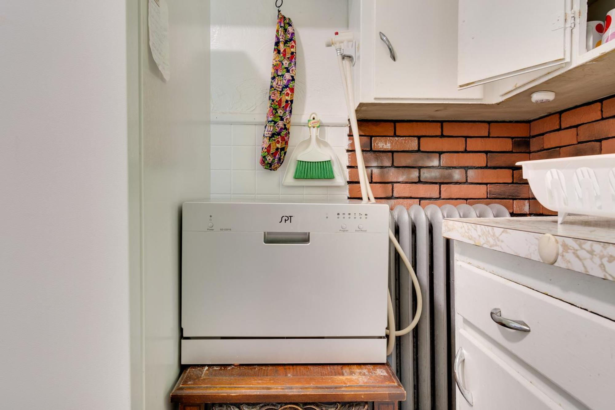 Idyllic Rochester Apartment 2 Miles To Downtown! エクステリア 写真
